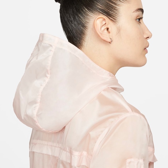Nike Women's Woven Running Jacket - Picture 4 of 8